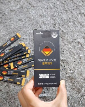 Baek Se-ri Instagram - #협찬 by #메디트리
나이 들수록 떨어지지 마련인 풍성함..
자신감을 지키려고 먹는 잇템을 소개할게여
#비오틴 좋은건 다들 아시죠?
그래서 저는 일부러 더 꼼꼼히 따져보구
맥주효모 비오틴 블랙케어를 택했어요
ㆍ
이 제품은 프랑스산 DSM사 비오틴이
일일영양성분 기준치와 대비해도
3,000% 씩이나 고함량으로 들어갔구요
모발 단백질 구성을 위해 맥주효모도 함유한
프리미엄  #맥주효모비오틴 이랍니다
ㆍ
그 이유는.. 다른 맥주효모에 비해 더 비싸고
구하기 어려운 독일산 프리미엄 맥주효모가
타사 대비해 다량 함유돼있어요 (4,000mg)
맥주효모의 단백질 구성은 모발의 구성과
흡사하기에, 꾸준히 먹어주면 좋답니다
맥주효모의 영양성분 자체가 단백질 함량도
우유의 1,693% 나 되구요~
믿을 수 있는 브랜드에서 만들었기에
자신있게 강츄드려요 👍
ㆍ
휑해져서 걱정인 분, 미리 관리하고픈 분들
꼭 드셔보셔영 ☞ @meditree.official
😘
#맥주효모 #맥주효모효능 #비오틴효능
#비오틴효 #풍성한자신감의비결