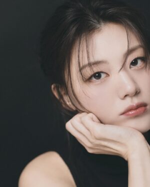 Baek Soo-hee Instagram - 2024년 첫작업 매우 성공적💙

@farstar_studio 
@ddorony 
@jiyeyay