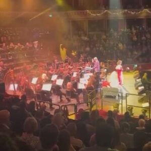 Baga Chipz Instagram - What an absolute honour performing tonight at @royalalberthall with the incredible @bbcconcertorchestra 
A wonderful audience and a magical night I will remember forever. ❤️