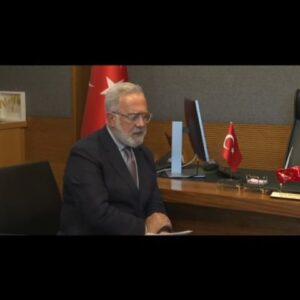 Bahadır Yenişehirlioğlu Instagram - Milletimizin görüş, öneri ve beklentilerini hassasiyetle dinleyerek derlediğimiz çözüm önerilerinin komisyon görüşmeleri ve kanun yapma sürecine önemli katkılar sunacağına inanıyor, yaptığımız çalışmanın ülkemiz ve milletimiz için hayırlara vesile olmasını diliyorum.

@avabdullahguler
@vahitkirisci