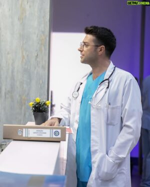 Balamir Emren Instagram - Doktor Yagiz ile bu aksamdan itibaren.. #arkasokaklar  #kanald  Doktor demisken ;son zamanlarda saglik calisanlarimiza siddet gosterenlere de hep birlikte guclu bir ses cikarmaliyiz.. Bu saglik teroru artik son bulmali !