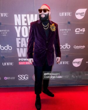 Bandit The Rapper Instagram - 𝑵𝒆𝒘 𝒀𝒐𝒓𝒌 𝑭𝒂𝒔𝒉𝒊𝒐𝒏 𝑾𝒆𝒆𝒌 F/W 2024

Thanks for having me: @artheartsfashion @designingthedistrict @timurdc 

📸: @GettyImages @markgonpoint
🧥 : @chinoartebywayne 
🕶️: @celine 
🌼: @kobihalperin 

#NYFW #BanditTheRapper #Influencer #RedCarpet #fashion #gettyimges #ArtHeartsfashion #PR #VIP