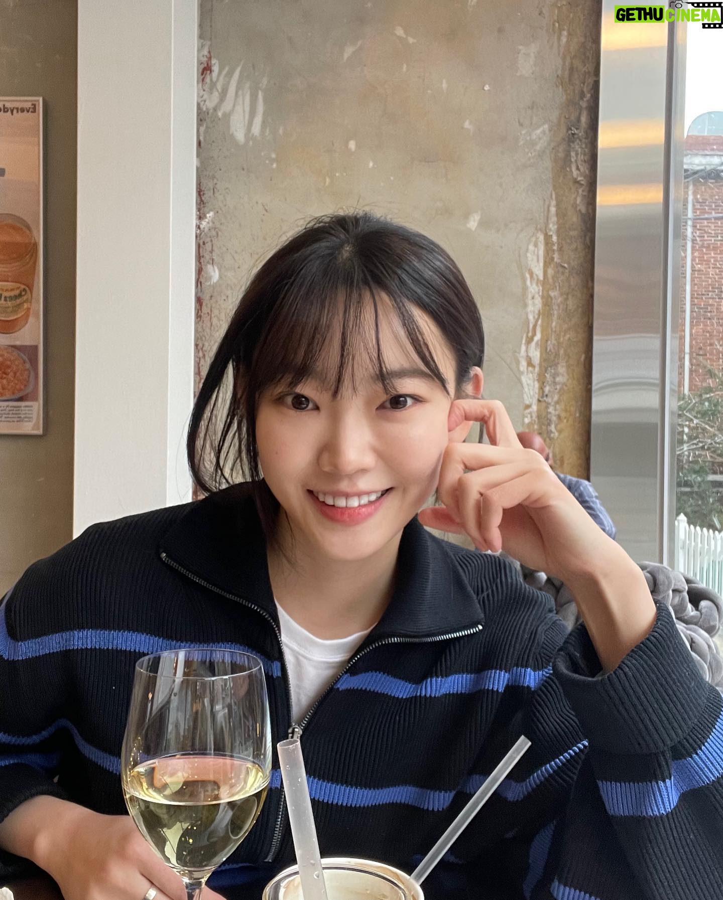 Bang Eun-jeong - 889 Likes - 취저라 소문내기 아까운 곳이지만 오랜만에 곱게 사진 찍은김에(?) 잔든정은 포기못행
