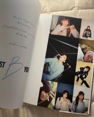 Bang Eun-jeong Instagram - #justByou 📸 🎞📖 
#justbeyourself 에서 고안한 제 좌우명을 제목으로 만든 사진집이에요! 20대의 마지막을 잘 보내주고, 서른의 일년을 필름으로 가득히 기록해두었습니다. 재밌겠다는 생각으로 시작한 작업이었는데 뜻밖에 더욱 더 의미있는 결과물을 선물 받게되어 참 감사하고 뿌듯한데,, 이 많은 포카와 사진집을 어찌하면 좋을까 고민중입니다,, ^^ 음,, 우선 행복한 고민을 하게 해 준 작가 @jung.sae 에게 한번 더 감사하며🙏

그냥 '나' 이면 돼요. 그냥 '당신' 이면  돼요 :)💙

#필름사진 #필름카메라 #사진집 
#film #filmphotography #filmphotobook