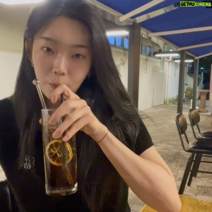 Bang Eun-jeong - 1K Likes - 요즘 테라스 날씨 🥨