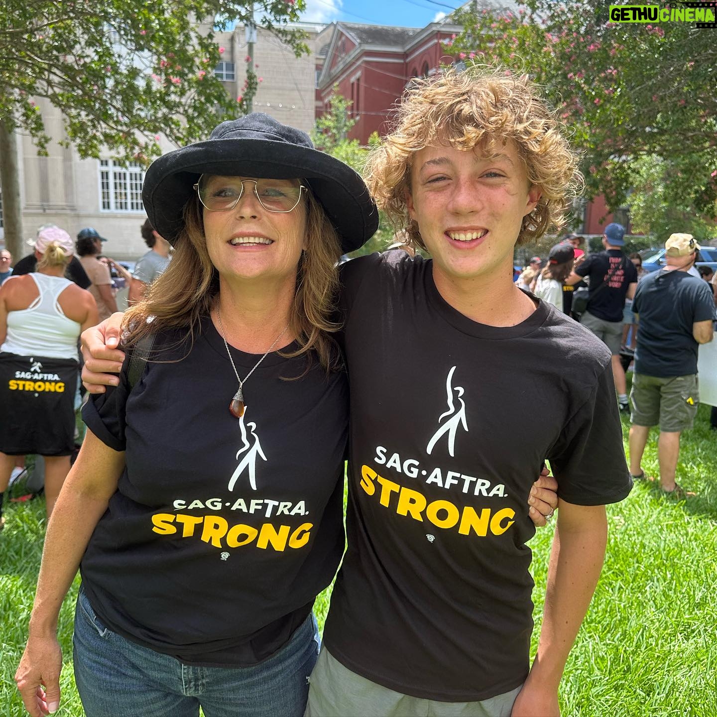 Banks Repeta - 17K Likes - SAG AFTRA RALLY in Wilmington NC #sagaftra #actors #actorsstrike #solidarity #9ninarepeta #ncfilm #film