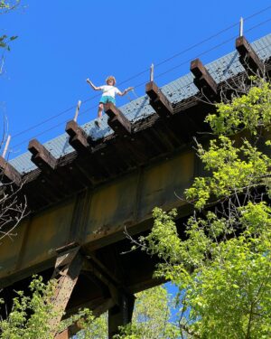 Banks Repeta Instagram - #springbreak2023 #hike #climbing #fun