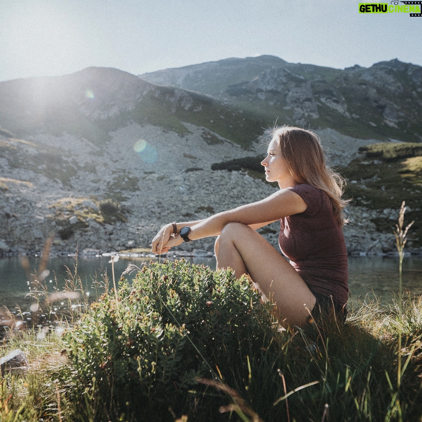 Bára Vávrová - 3 Likes - Summer in Western Tatras
📷 @nela_liska
#slovakia #pleso #lake #zapadnetatry #tatry #liptov
