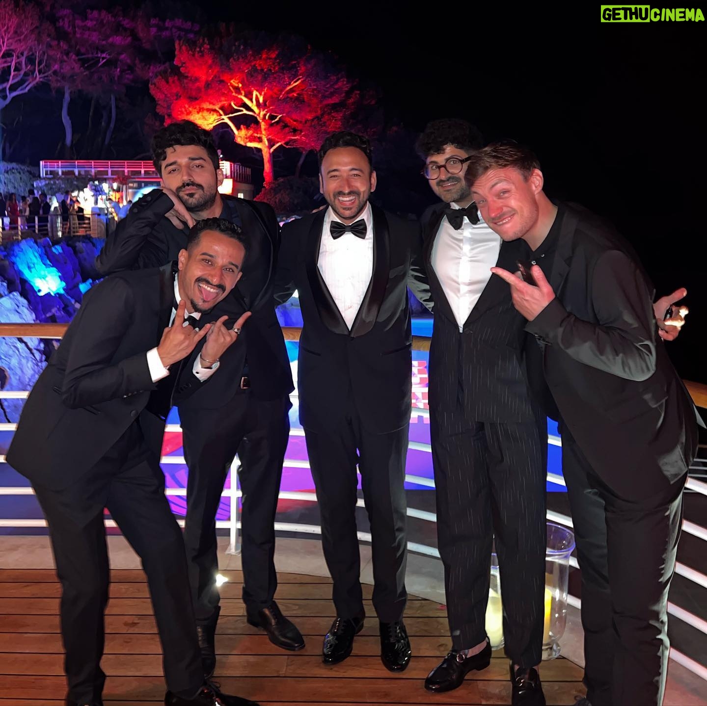 Baraa Alem - 4.1K Likes - The Boys from cannes 2022 !
الفتية الذي جعلوا كان تكون 🖤
The Family @sa.66b
The elegant @yasiralsaggaf
The real @mujtabaa_saeed
The Berliner @hanneshoehn
#cannes2022