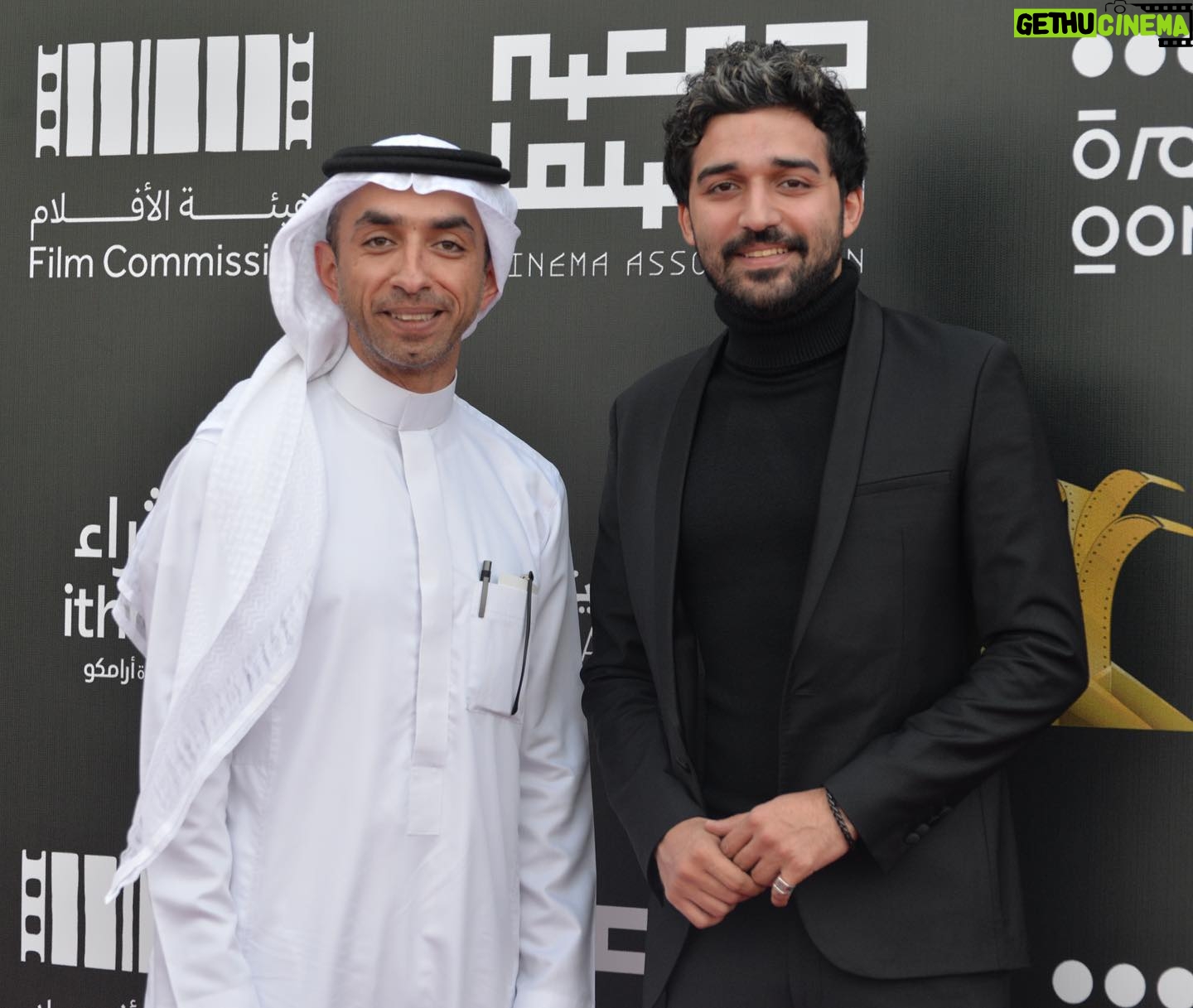 Baraa Alem - 3.8K Likes - الأصدقاء في #مهرجان_أفلام_السعودية ، هذا اللي يخلي مهرجاننا أقرب للعيد بالنسبة لي، نتجمّع، نشتغل، نلعب، نسهر وأكيد نشوف أفلاااام
My friends in @saudifilmfestival , that’s what makes it more of our version of Eid, we reunite, talk work, play, and of course watch alot of films.
📷 By @n9jy