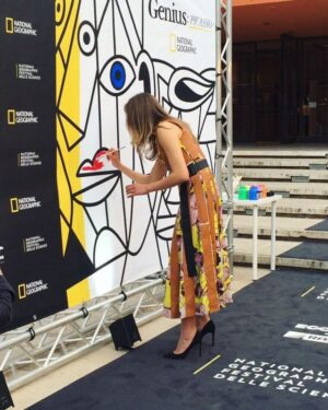 Barbara Chichiarelli Instagram - Ieri sera, anteprima di #geniuspicasso 🔝

Abito @trussardi