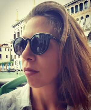 Barbara Chichiarelli Instagram - Bye bye Venice ❤️ #biennalearte2019 #biennaledivenezia #biennalecollegeteatro #teatro #venezia #strafighe
