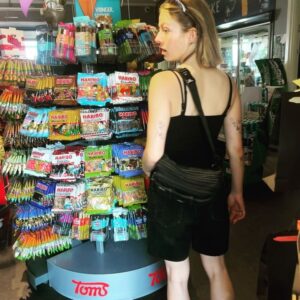 Barbara Moleko Instagram - Hurtigløberen på tur!! God weekend!!