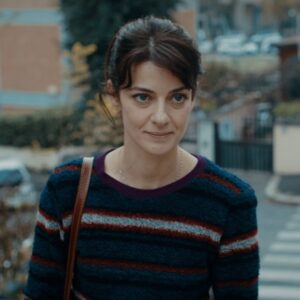Barbara Ronchi Instagram - Settembre è il mio mese preferito! 
Grazie per la candidatura ai @premidavid sono oltre la felicità ❤️ 

@giulialouisesteigerwalt 
@groenlandia_film