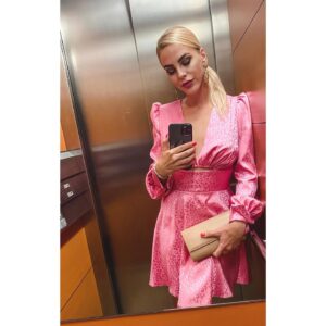 Barbora Balúchová Instagram - 💞
šaty: @veri_stayclassy