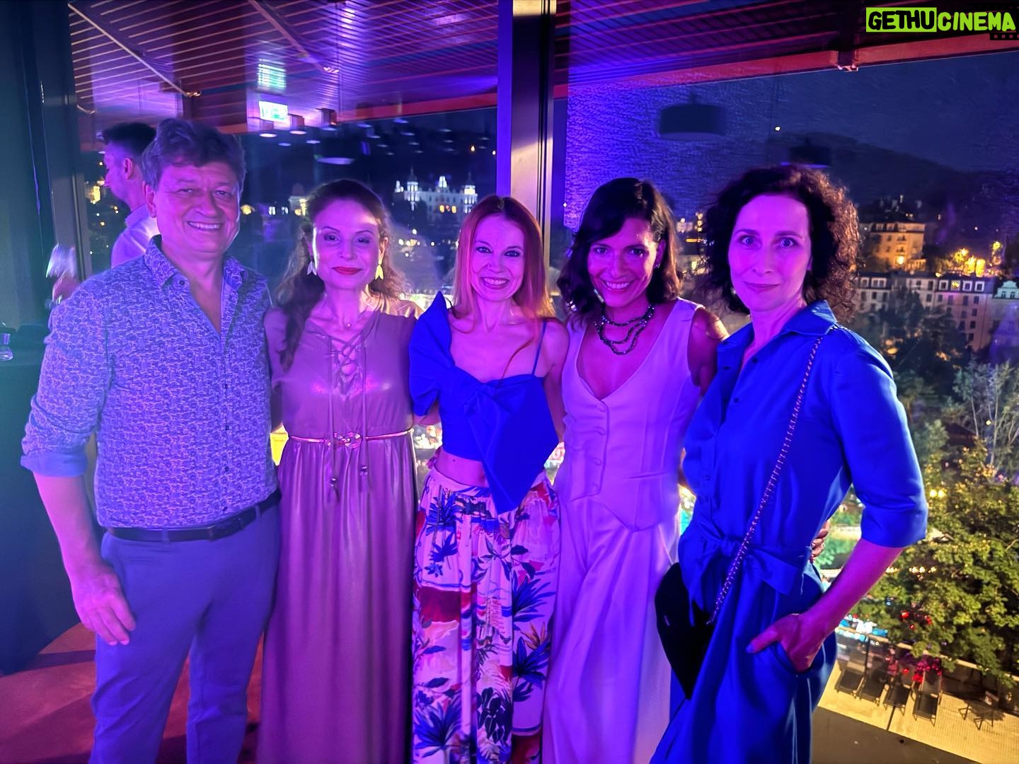 Barbora Fišerová - 16 Likes - Parta na party….Lór&Natuzzi party…Kviff..Hotel Thermal…party time se skvělou partou… díky za krásný večer …🥳🎬
#kviff#partycas#partytime#lor#natuzzi#hotelthermal#karlovyvary#filmovyfestival#romanagoscikova#kareljanak#andreamachalikova#evaalner#barafiserova#parta#dekuji