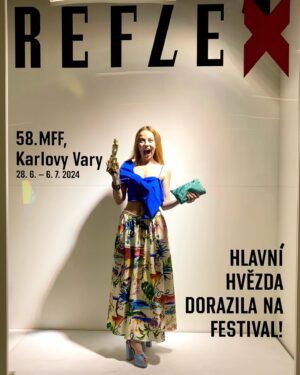 Barbora Fišerová Instagram - Tak přeci jen nějaká cena pro mě zbyla🤣
#kviff#filmovyfestivalkarlovyvary#hotelthermal#filmovysvatek#saryvary#reflexlounge
