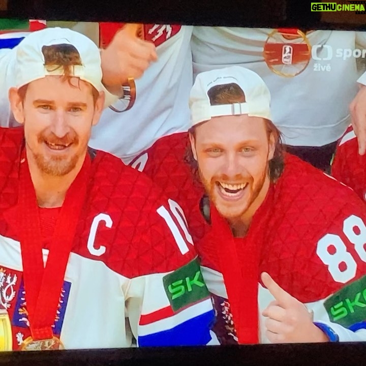 Barbora Fišerová - 11 Likes - Kluci děkujeme za nádherný mistrovství světa 2024 a nezapomenutelné zážitky 🇨🇿🏒❤️💪🏆🥇