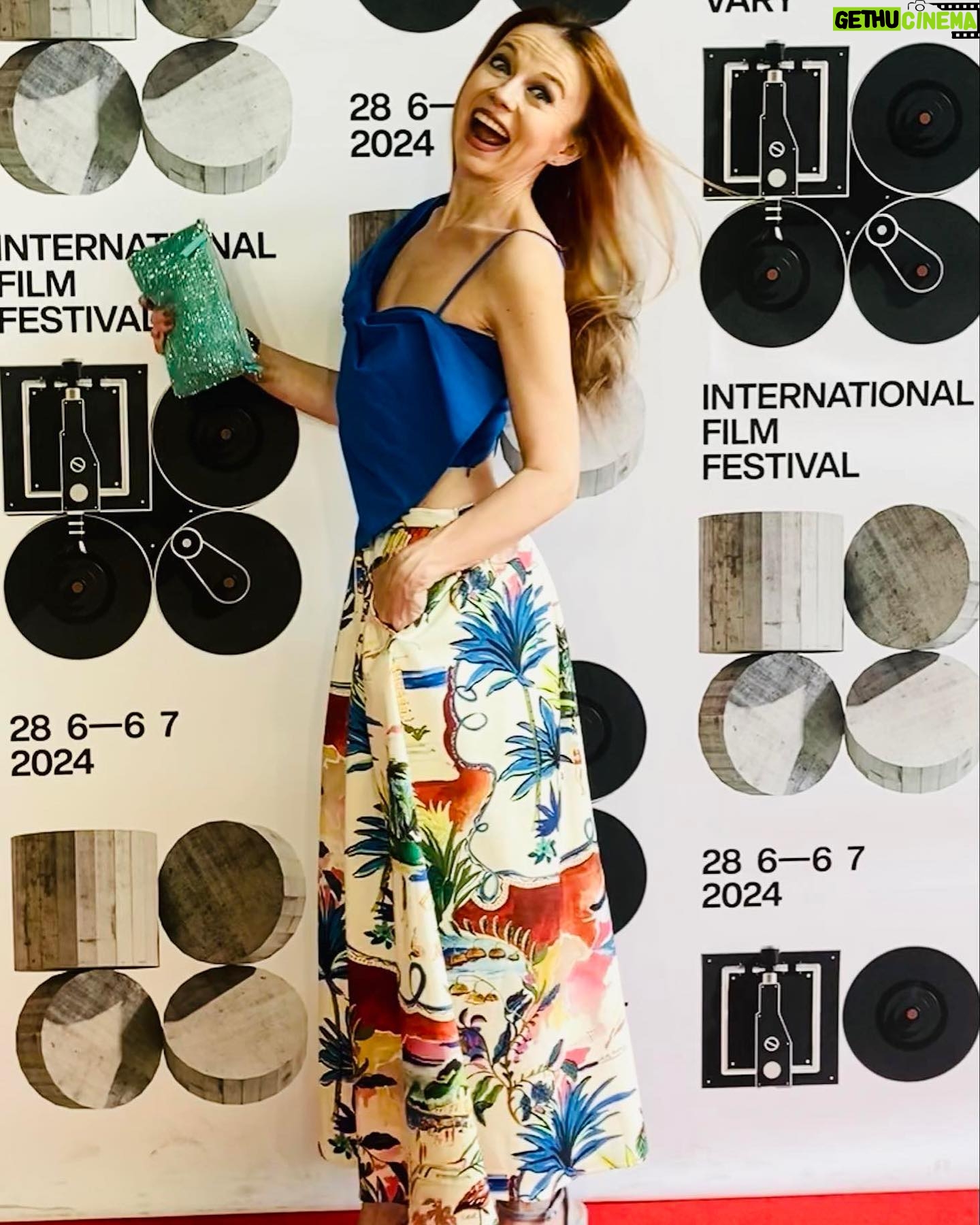 Barbora Fišerová - 31 Likes - První den na Kviff …na nejkrásnějším filmovém festivalu Karlovy Vary…58.ročník …ještě se vrátím 🎬☀️
#kviff#kviff2024#58.kviff#filmovyfestivalkarlovyvary#saryvary#karlovyvary#filmoveleto#lor#lornatuzziparty