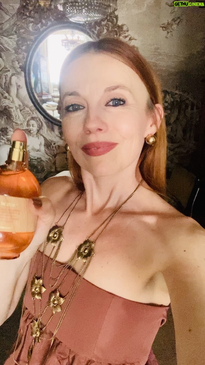 Barbora Fišerová - 19 Likes - originální…tajemná…smyslná…okouzlující vůně…
Pink Pepper, Orange Blossom, Coconut Milk a Vanilla…to vše je jen jeden parfém a tím je
Blauer Eau de parfume
Vyzkoušejte a okouzlete touto výjimečnou vůní…
@marionnaud_cr
#marionnaud#blauer#smyslnost#kouzlo#vyjimecnost#zenskost#vune