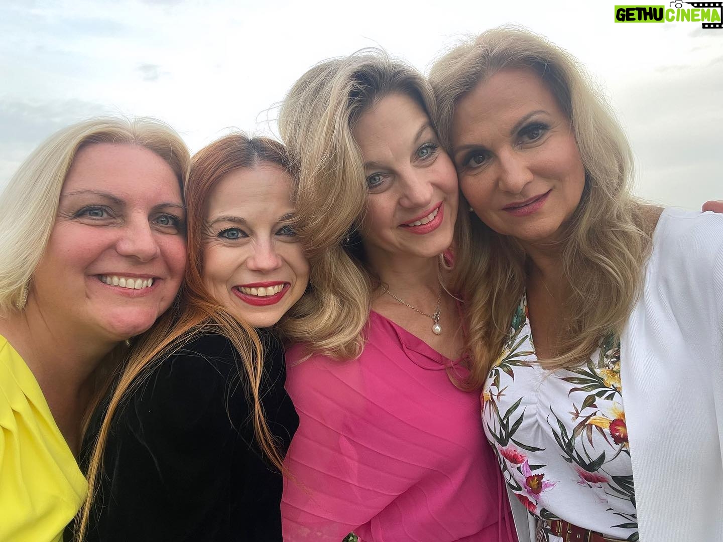 Barbora Fišerová - 35 Likes - Holky z Mladoboleslavského filmového festivalu❤️🎬🎈🥳