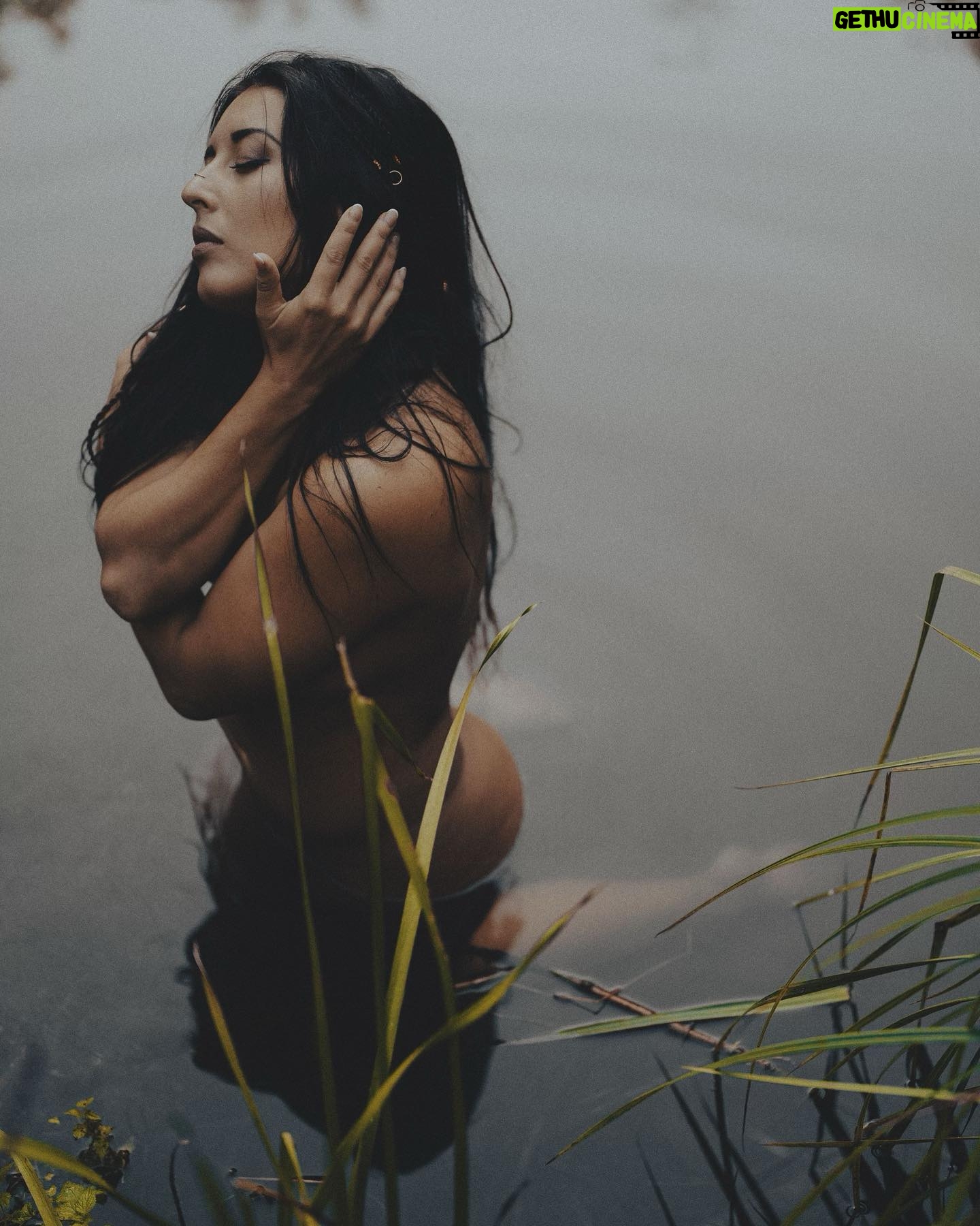Barbora Zavadilová - 680 Likes - Spirit 🪶💫💧
#water #spirit #spirituality #spirtitual #soul #place #shamandrum #nativeamericans #nature