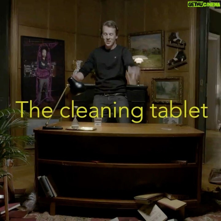 Bård Ylvisåker - 3.1K Likes - «The Cleaning Tablet»
.
.
.
.
(Instagramalized by @simensay) #kongenbefaler @tvnorge @dplayno
