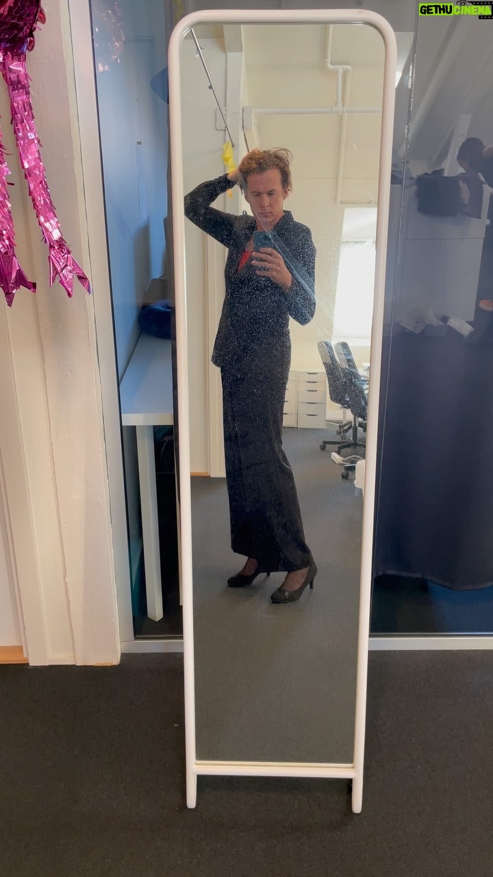 Bård Ylvisåker - 6.1K Likes - Some days NOTHING fits!🤮
