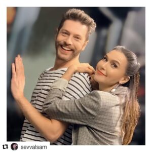 Barış Aytaç Instagram - Kardeşliiiik :) @yasakelmafox @foxturkiye