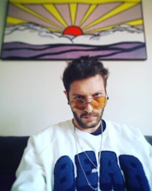 Barış Aytaç Instagram - Yeni rap albümüm Mart fenaßı yakında musiki marketlerde, ama alamayacaksınız, çünkü dışarı çıkmıyosunuz. Dimi?