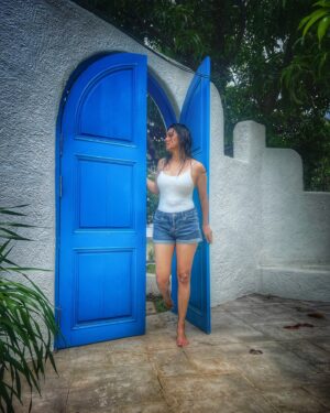 Barkha Bisht Sengupta Instagram - I never felt like I belonged anywhere. except sitting on the inside of my own head. somewhere between wonder and melancholy. 🌧️ 🎶❤️