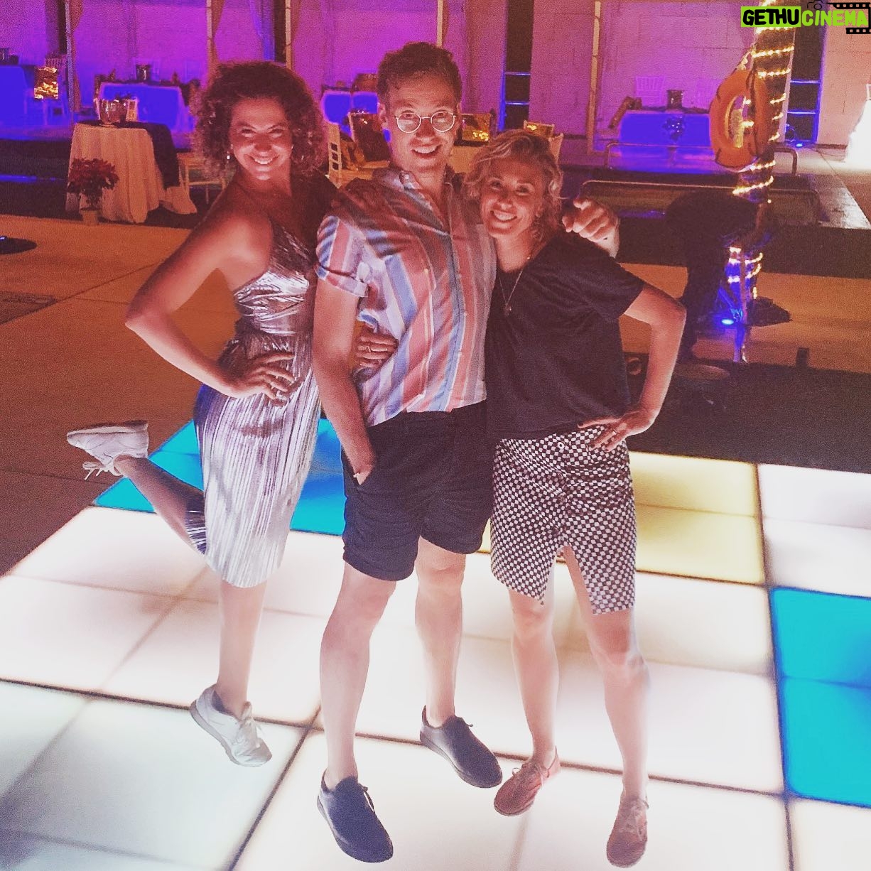 Barrett Foa - 4.4K Likes - 🔔 Rang in 2020 with these ding dongs 🔔