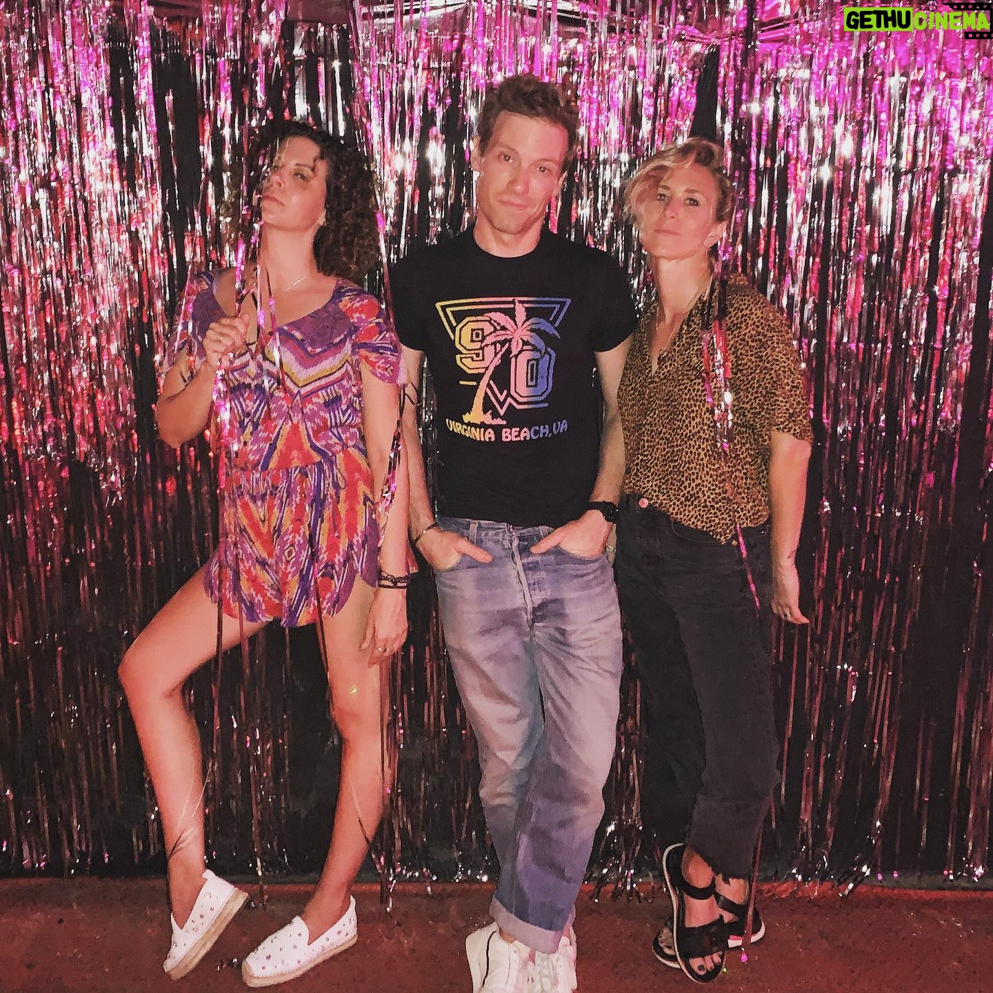 Barrett Foa - 4.9K Likes - Not YOURlar. MYlar!
.
.
.
#dadjoke #tbt #mexico #fam #dad #geez #hopper