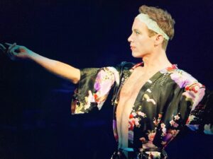 Barrett Foa Instagram - Drag dream sequence from ANGELS IN AMERICA. I’ve never felt more powerful.