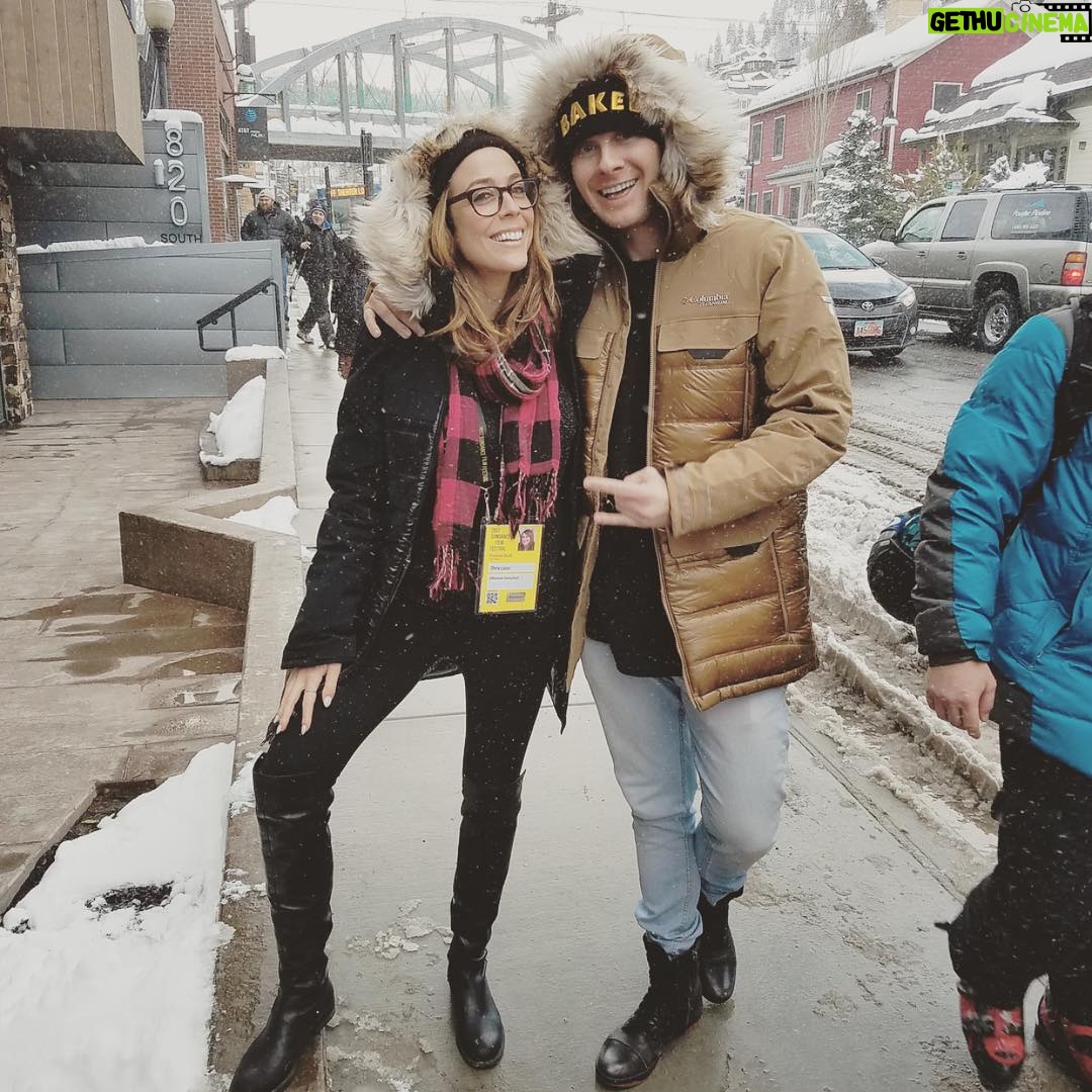 Bart Baker - 20.3K Likes - CHILLIN AT SUNDANCE 😎 Thanks 4 the dope jackets @Columbia1938 🤘🏼DMing & Following 3 ppl who like this & tag their friends!!!! #sundance