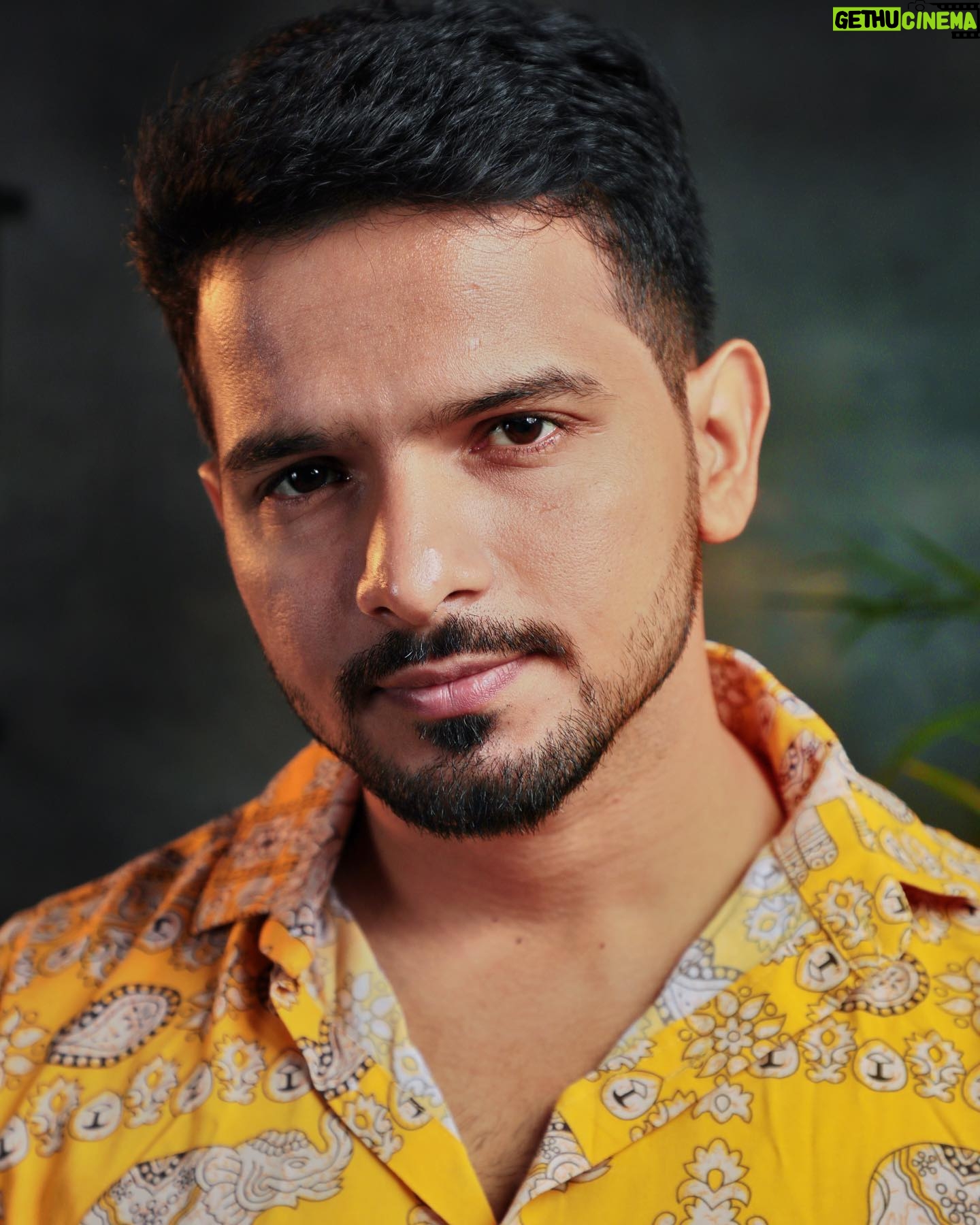 Basant Bhatt - 31.8K Likes - Close up means a hundred emotions 😶🌫️
Clicked by - @conquerphotographystudio