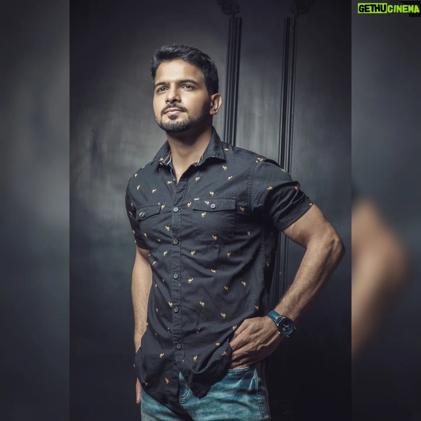 Basant Bhatt - 31.6K Likes - "Focus on your self, not on your fear. Be fearless and Brave."
In frame Very attractive and humble @kingbasantbhatt
Studio @conquerphotographystudio
.
#photooftheday #photography #basantbhatt #prarthana #conquerstudio