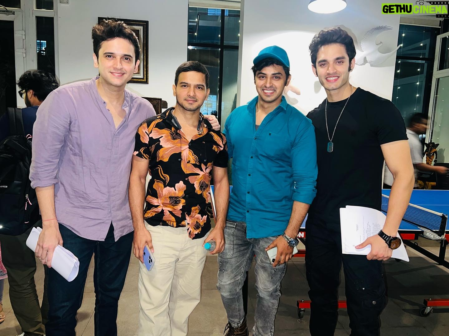Basant Bhatt - 46.4K Likes - BROTHERS
.
.
This is where our bond started & evolving since , the first day of reading
.
#brothers #shrimadramayan