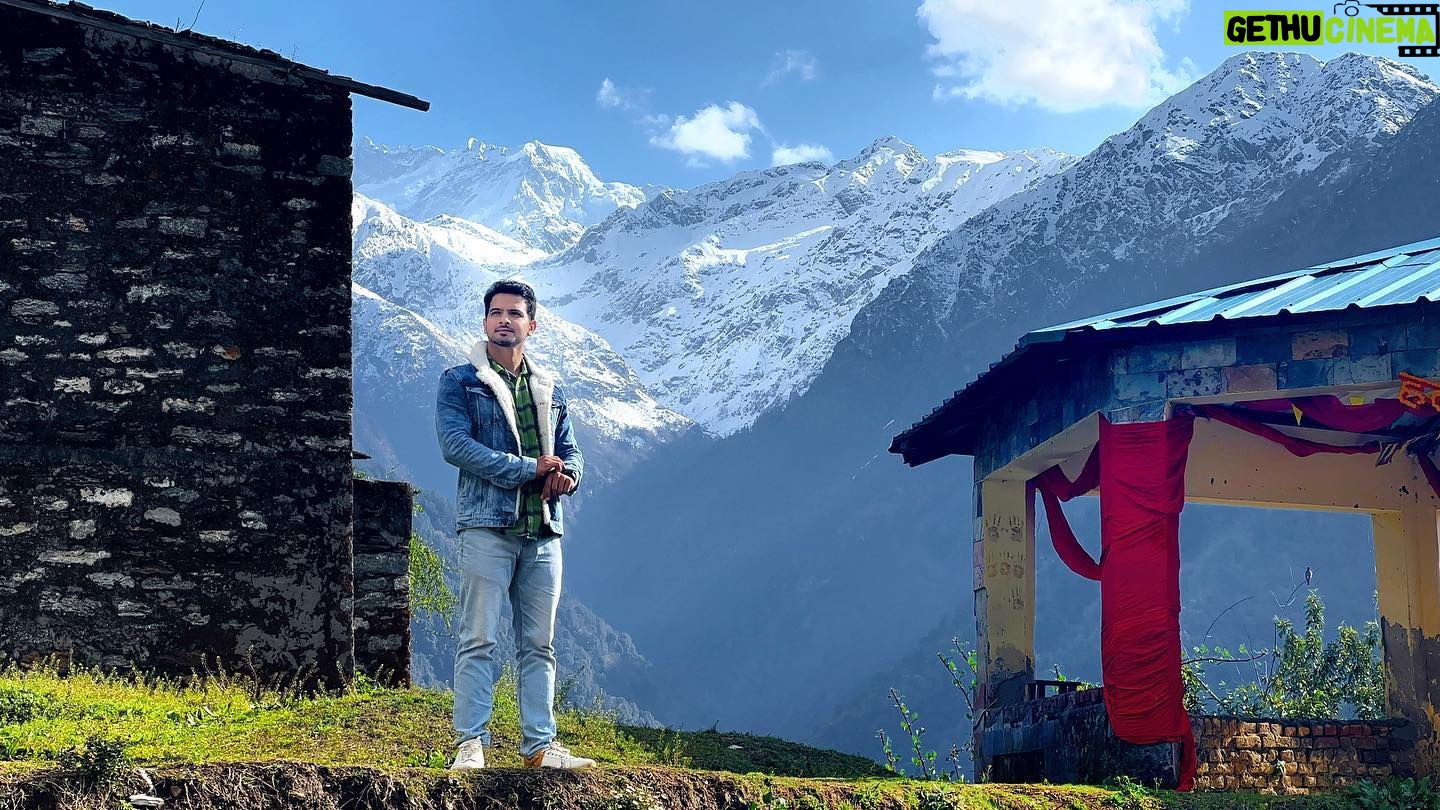 Basant Bhatt - 32.2K Likes - Him means snow/ice and Aalay means home/place. Well I am having this beautiful view from my Aalay Uttarakhand. 🥰