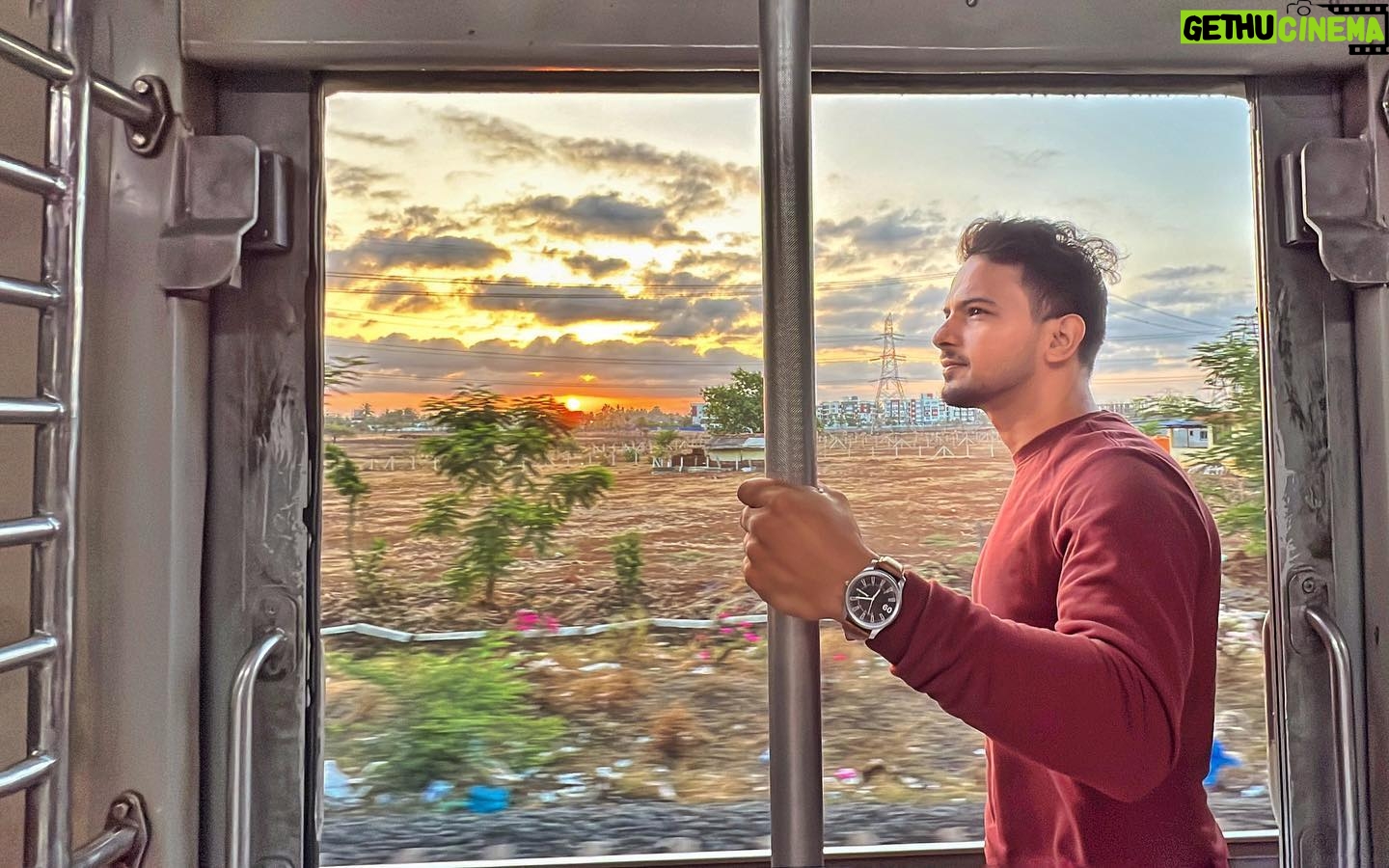 Basant Bhatt - 33.8K Likes - Unburden yourself ♥️
Clicked by @akki_chaware