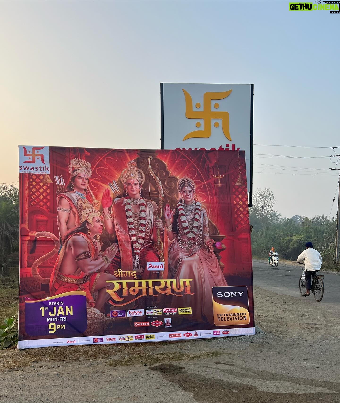 Basant Bhatt - 103.4K Likes - Ram Siya Ram 🙏
Come join me on this beautiful journey of “Shreemad Ramayan”
Where some of the most talented people have come together to bring this epic story of Ramayan for you all to relive with us ✨
@thakursumitofficial @amolsurve1 @loknath.pandey @kamalmonga_ @sid_tewatiya @sktorigins @rahultewary @sonytvofficial @swastikproductions @shibapriya__sen_sational