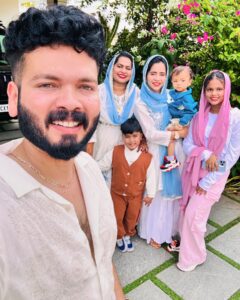 Basheer Bashi Most Liked Photos and Posts