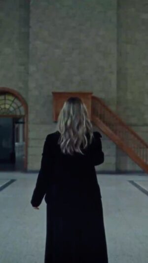 Basia Bulat Instagram - 💐Next week…💐