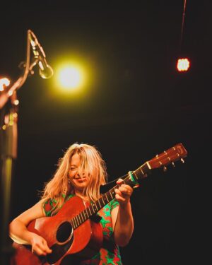 Basia Bulat Instagram - It feels rejuvenating to kick off my fall touring tomorrow at the beautiful Royal Botanical Gardens in Burlington, ON with Sarah Harmer (!!!) 🌸🌸 Et, après cela, je vous verrai au Québec ! 💕💕 À bientôt ! 🌺🌺

Sep 20 - Burlington, ON - Royal Botanical Gardens w/ Sarah Harmer - SOLD OUT
Oct 19 - Brossard, QC - Le Club DIX30
Oct 20 - Sherbrooke, QC - Centre culturel de l'université de Sherbrooke - COMPLET
Oct 22 - Sainte-Adèle, QC - Place des citoyens*
Oct 26 - Drummondville, QC - Maison des arts Desjardins Drummondville
Oct 27 - Saint-Casimir, QC - Théâtre des Grands Bois
Oct 28 - Trois-Rivières, QC - Salle Anaïs-Allard-Rousseau
Nov 4 - Aurora, ON - Aurora Cultural Centre
Nov 11 - Chicoutimi, QC - Bistro Café Summum
Nov 16 - Verdun, QC - Quai 5160
Nov 18 - Québec, QC - Théâtre Petit Champlain
Nov 24 - Joliette, QC - Musée d'art de Joliette*
Jan 26, 2024 - Waterloo, QC - Maison de la Culture de Waterloo
Jan 27, 2024 - Richmond, QC - Centre d’art de Richmond 
Feb 8, 2024 - Shawinigan, QC - Maison de la culture Francis-Brisson
*solo performance

📷: @moshpit_memories