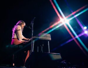 Basia Bulat Instagram - Loved being back on stage this week - thank you St David’s and Paris for such sweet shows! 📸: @chillrobbieg 💜