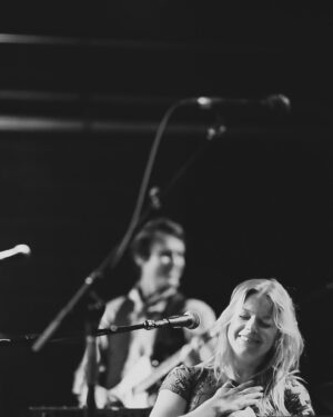 Basia Bulat Instagram - It feels so good to be back in Vancouver. See you this evening at Hollywood Theatre 💕💕
📸: @moshpit_memories