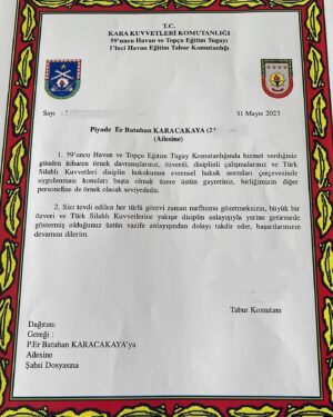 Batuhan Karacakaya Instagram - Askerliğimi Erzincan 59’uncu Havan ve Topçu Eğitim Tugay Komutanlığında yapmak nasip oldu. Bütün komutanlarimiz cok degerli ve iyi kalplilerdi. Dilerim ki Allah her daim onlarin yardimcilari olsun. Katildiklari operasyonlari yakindan dinlemek, onlardan egitim almak gurur vericiydi. Türkiye nin dort bir yanindan gelen asker arkadaslarim beni kardesleri gibi gordukleri icin ayrica mutlu oldum. Bu yolda benimle yuruyen herkese selam olsun derken yanima gelip seninleyiz diyenlere tekrardan selam olsun.🇹🇷