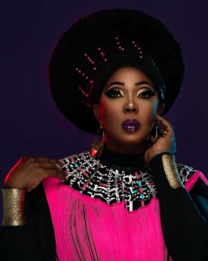 BeBe Zahara Benet Instagram - Dripped in melanin, galaxy’s finest. 🌑 #tbt
Photo: Sahra Qaxiye
Hair: @crcwigs