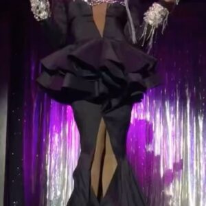 BeBe Zahara Benet Instagram - I. Look. Goodt. #tbt
Look: Trixi Del Mar