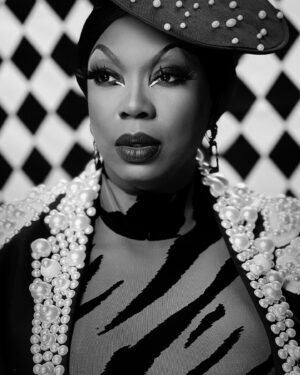 BeBe Zahara Benet Instagram - Silent picture leading lady era 🎥
Makeup: @mercedez_munro